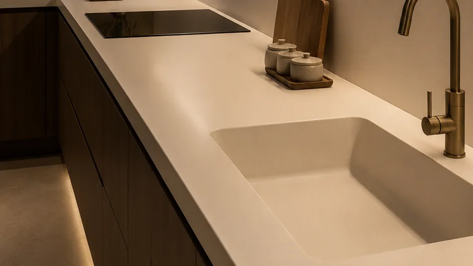 Acrylic solid surface vs quartz vs granite